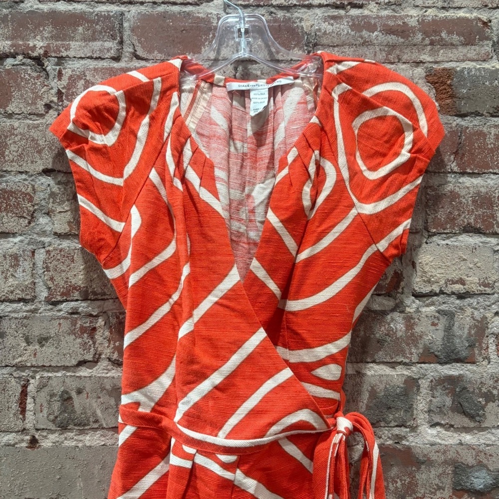 Diane Von Furstenberg Wrap Dress‎ Orange White Tiki Swirl Pattern Silk Size 0 - Picture 4 of 8